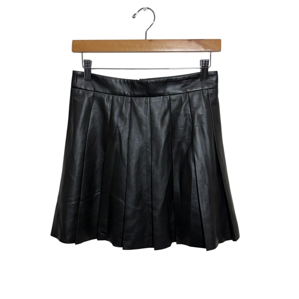 Sunday Best Women Black Pleated Mini Skirt 4 Aritzia Edgy Preppy Faux Leather